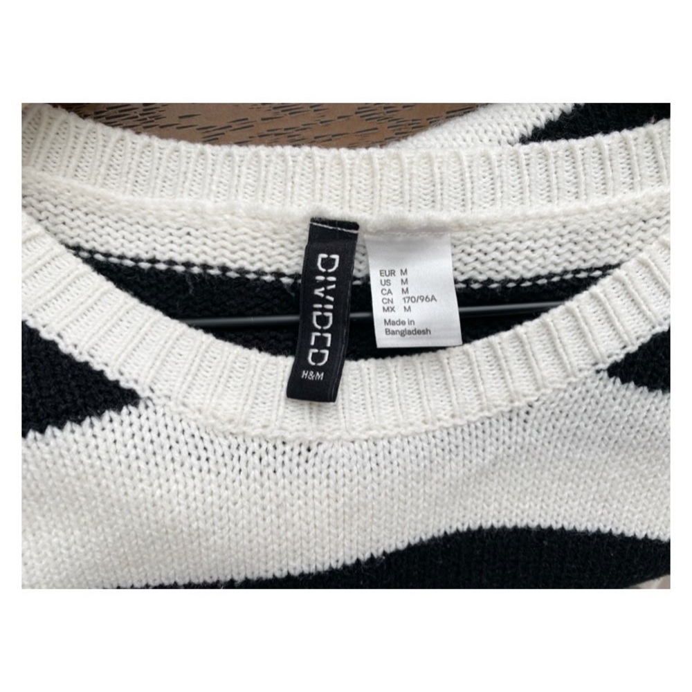 H&M Sweater - Picture 5 of 6